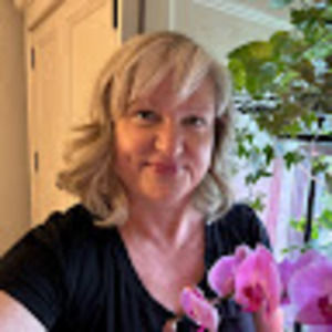 Meet your Posher, Carrie